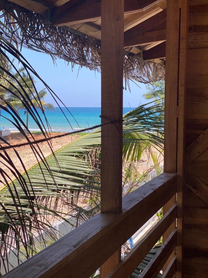 Memo'S Beach Нилавели Екстериор снимка
