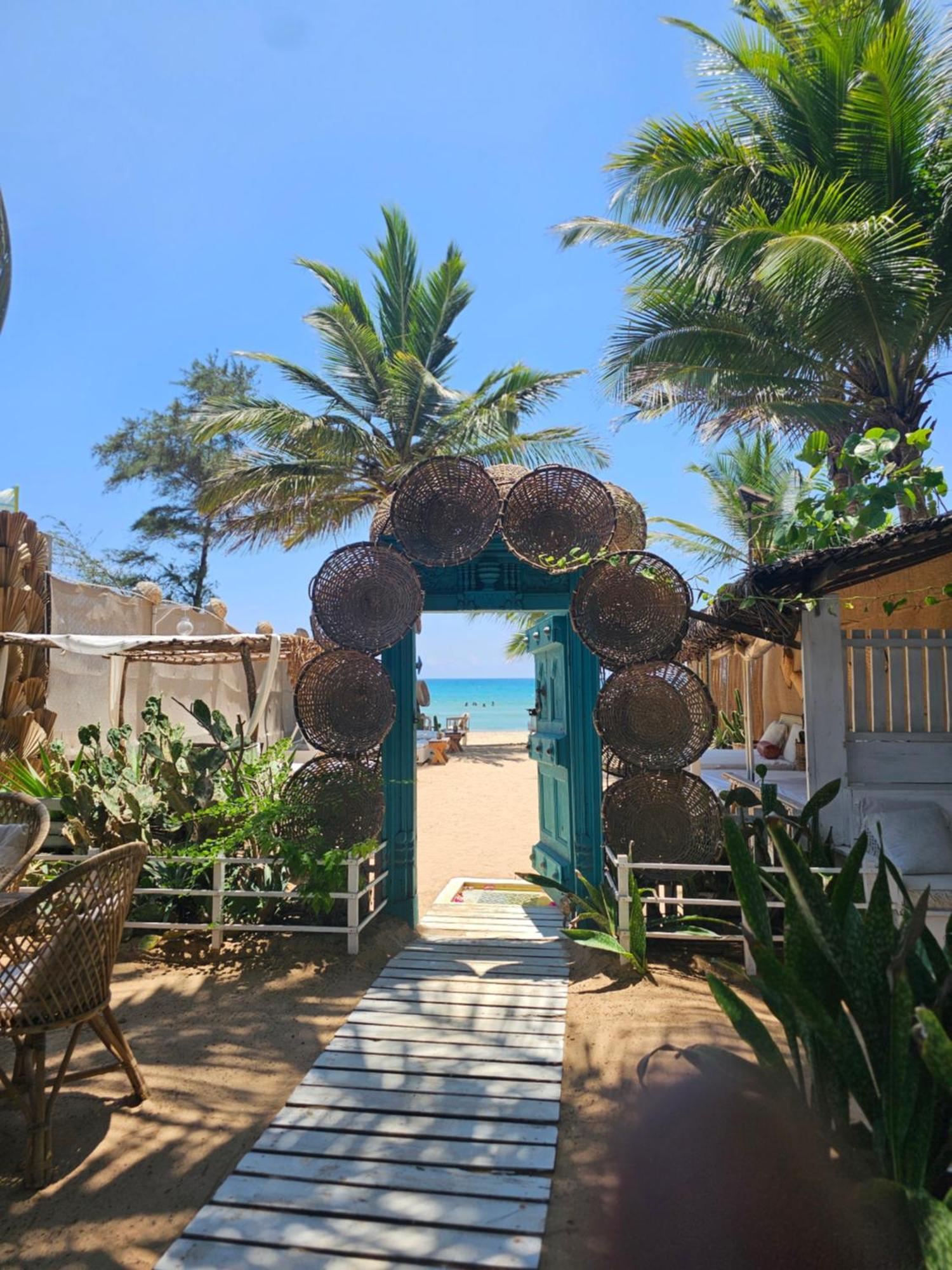Memo'S Beach Нилавели Екстериор снимка