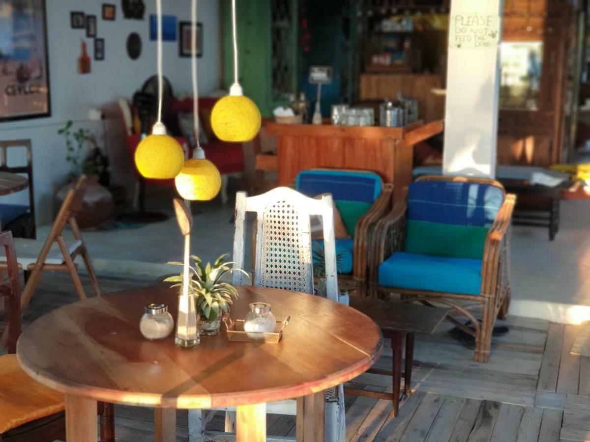 Memo'S Beach Нилавели Екстериор снимка