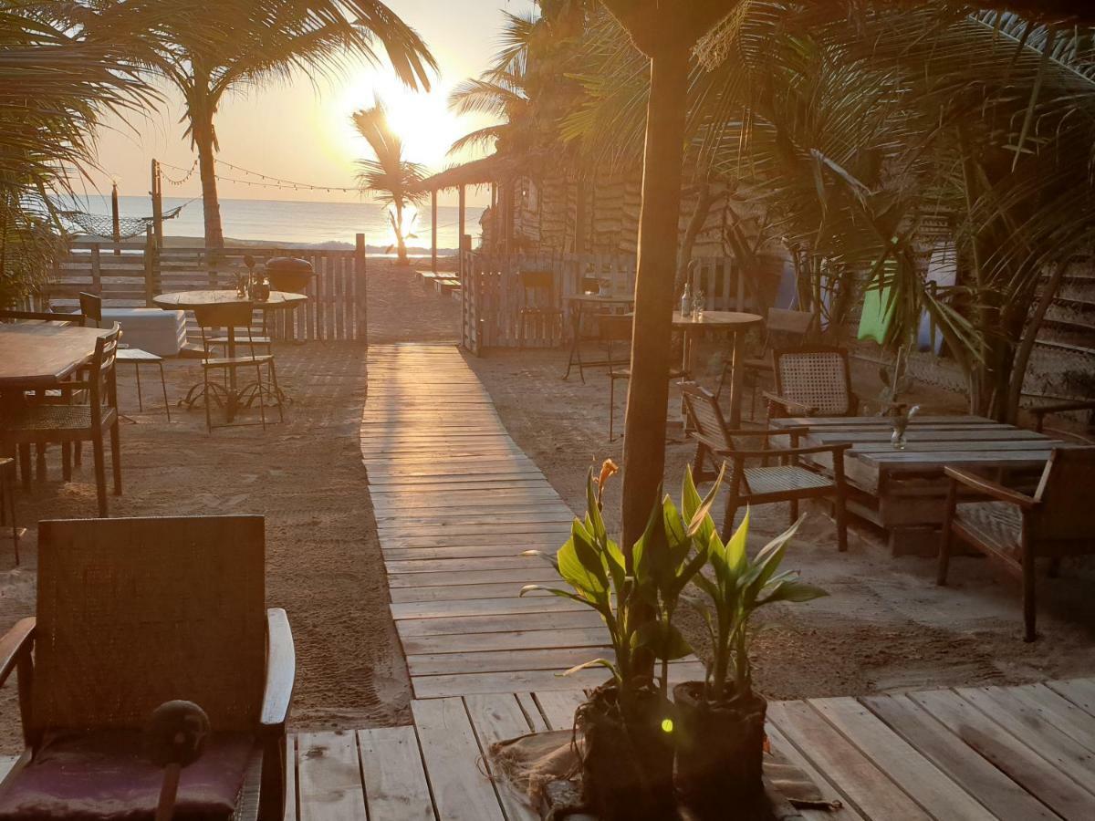 Memo'S Beach Нилавели Екстериор снимка