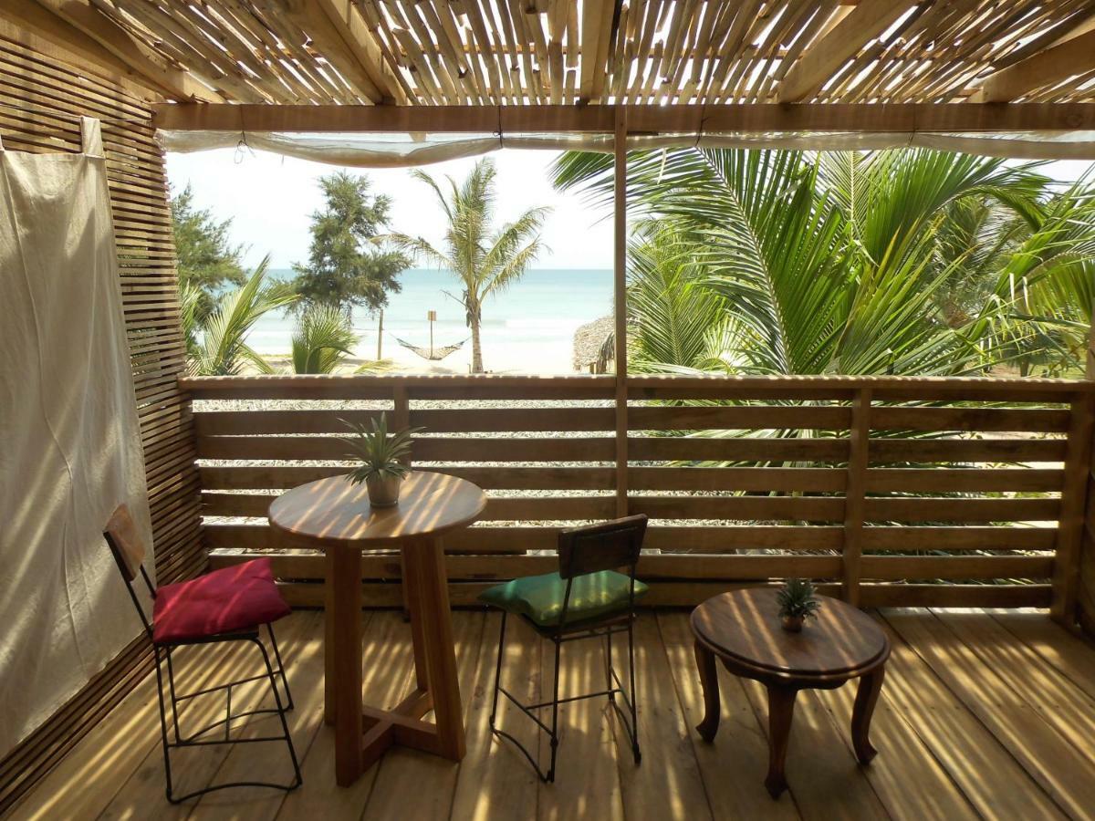 Memo'S Beach Нилавели Екстериор снимка