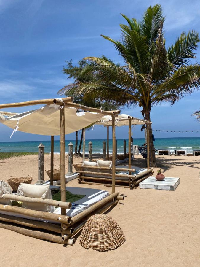 Memo'S Beach Нилавели Екстериор снимка